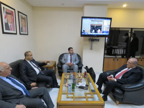 رئيس هيئة الأوراق المالية العراقية يزور بورصة عمان